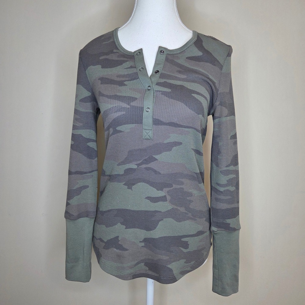 Splendid Womens Small Green Camouflage Waffle Knit Henley Long Sleeve Top Camo
